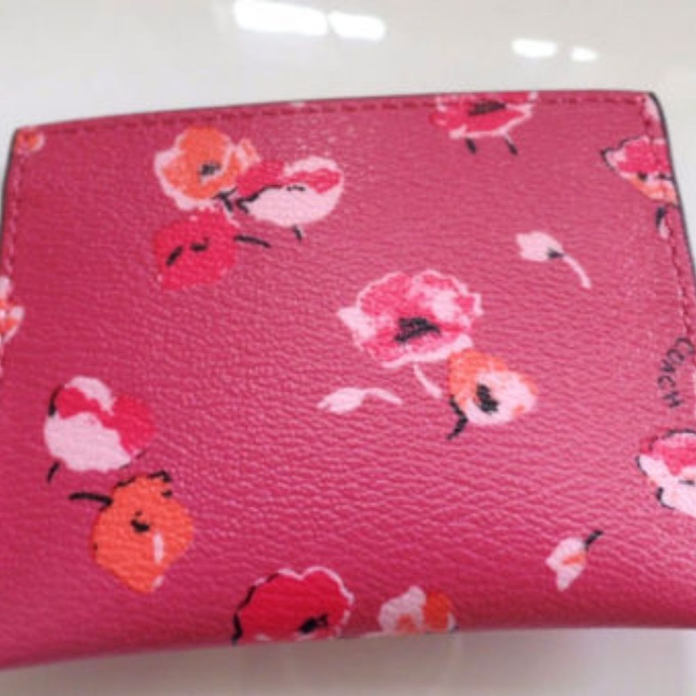 NWT Coach Card Case with Pink Valet Keychain Boxed - Picture 3 of 6
